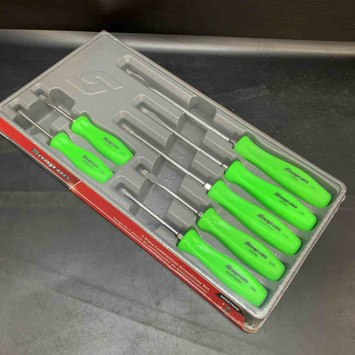 【未使用品】Snap-on (スナップオン) 旧グリップ ドライバーセット 限定品 グリーン 緑 SDDX70AG【川越店】