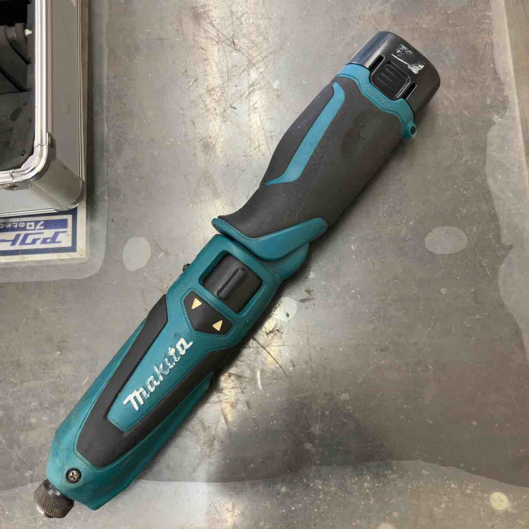 ☆マキタ(makita) 充電式ペンインパクトドライバ TD021DS【鴻巣店】