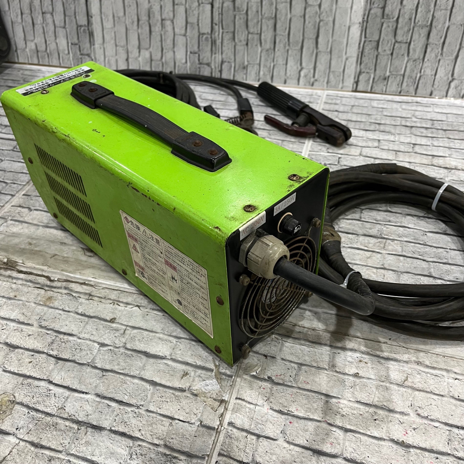 〇イクラ精機 電気溶接機 IS-L160【川口店】 – アクトツール 〇イクラ精機 電気溶接機 IS-L160【川口店】 – アクトツール
