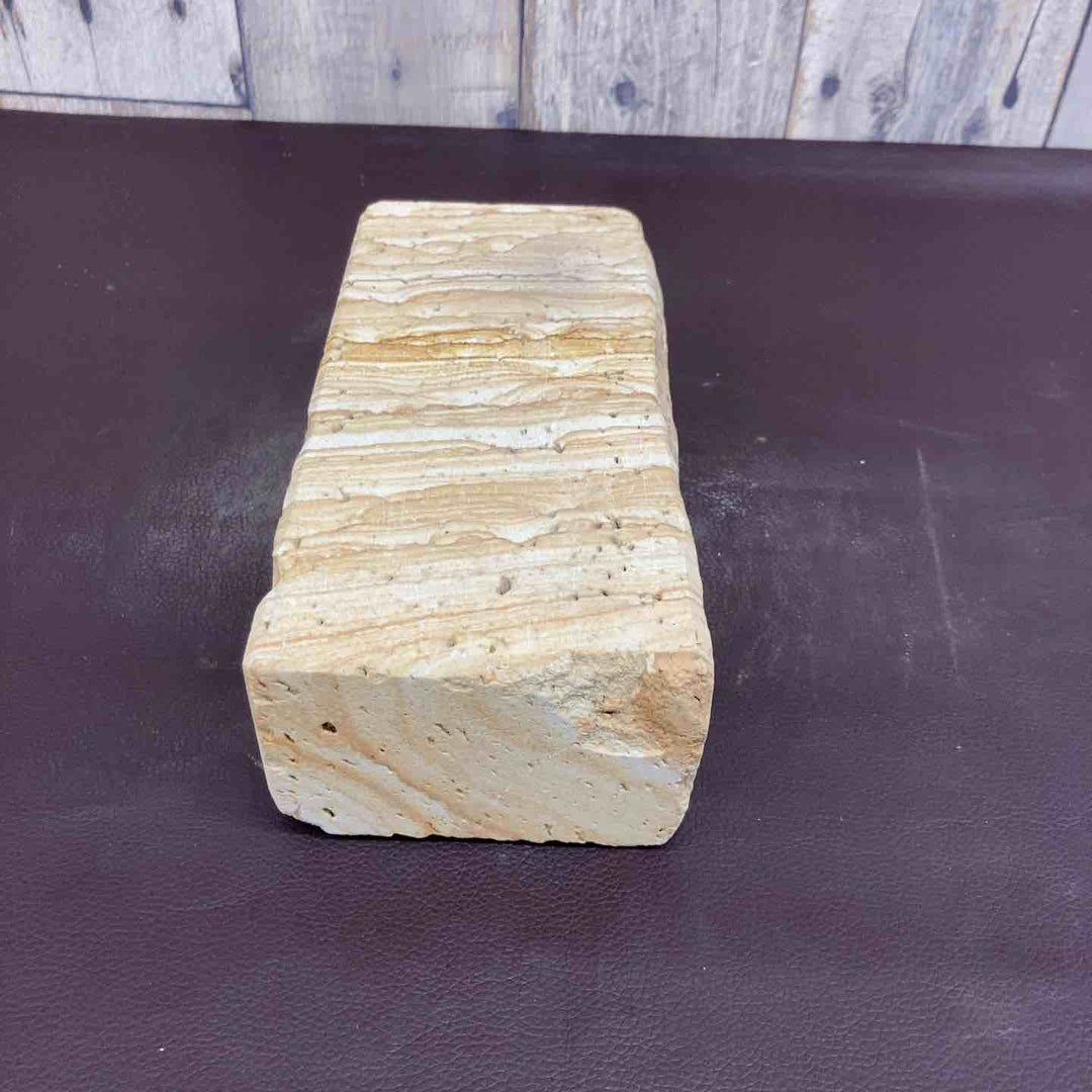 【超希少】 【未使用品】 天然砥石 産地不明 重量約3.4Kg 長さ約220mmｘ幅約105mmｘ高さ約70mm 番手細かめ 三河白名倉？ 沼田？ 【東大和店】