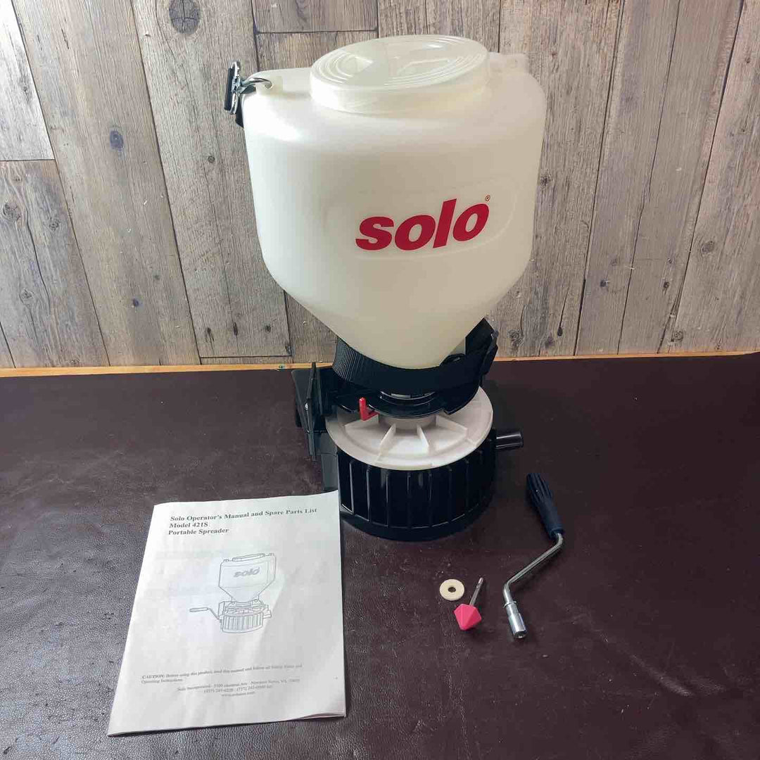 【中古美品】SOLO ポータブルスプレッダー 421-S 散布機 未使用長期保管品【東大和店】