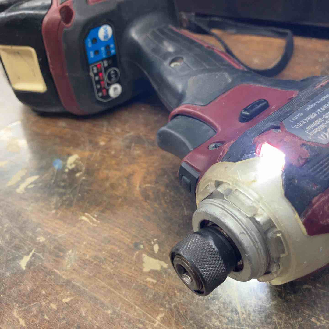 ★マキタ(makita) コードレスインパクトドライバー TD171DGXAR【戸田店】