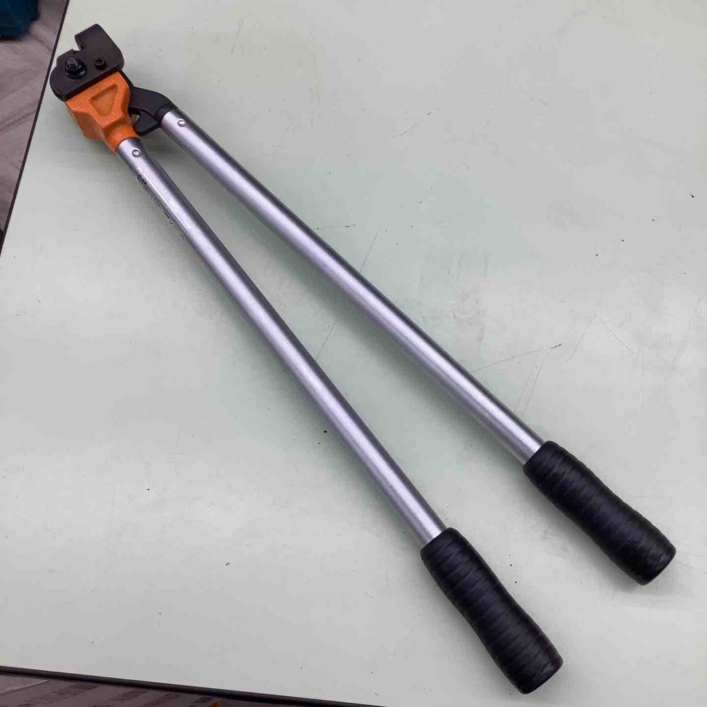 ◇ネグロス電工 軽量間柱振れ止めチャンネル切り欠き工具