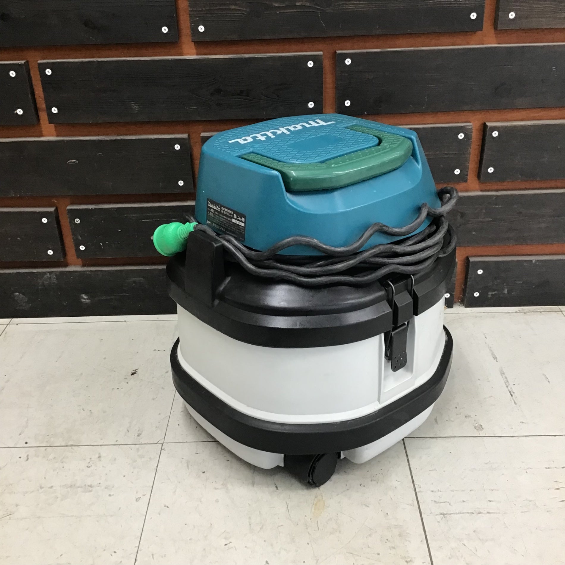 中古品】マキタ/makita 乾式 集じん機 482(P) 【鴻巣店】 – アクトツールオンラインショップ