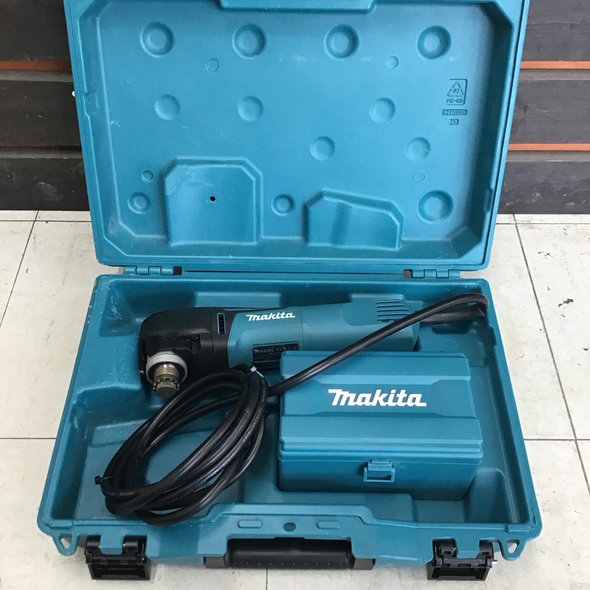 マキタ 禍々し TM3010CT マルチツール コード式②【市川行徳店】【店頭取引限定】【中古】