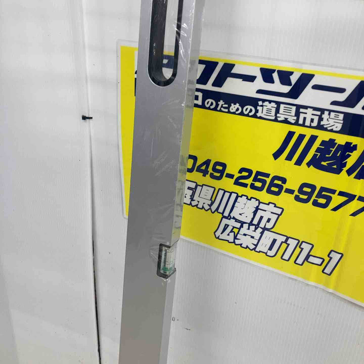 【店頭受取り限定】友定建機 アルミ定規 1800ミリ 握り穴・レベラー付 TAJ-1800HL【川越店】