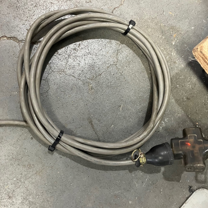 【店頭受取り限定】ビシャモン 電動油圧テーブルリフター X10 ※耐荷重100kg 100V【川口店】
