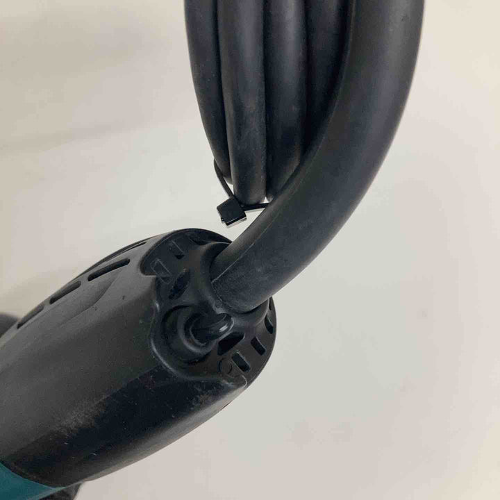 ☆マキタ(makita) 100mmディスクグラインダ GA4033【戸田店】