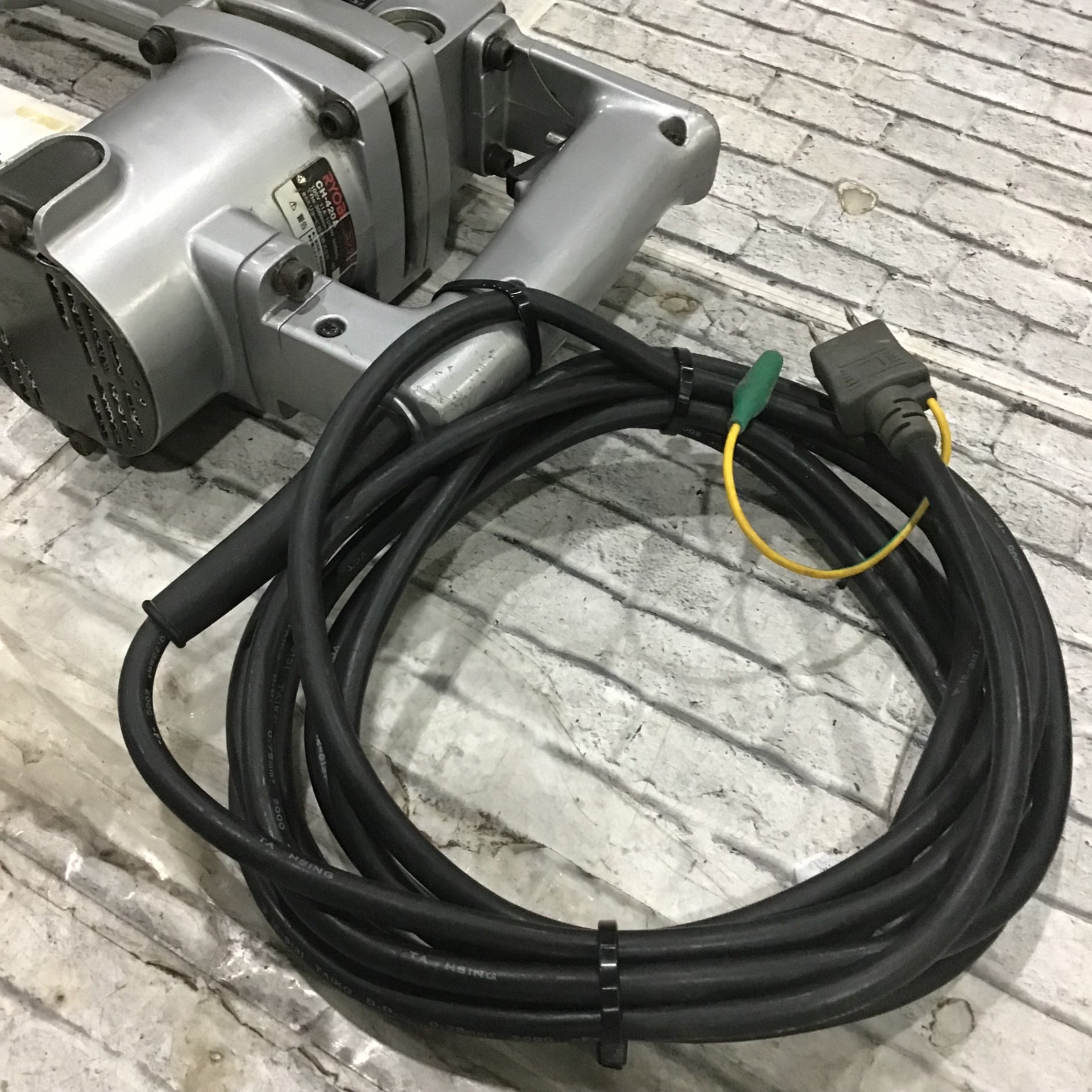 〇リョービ(RYOBI) コンクリートハンマ CH-420A【川口店】 – アクト