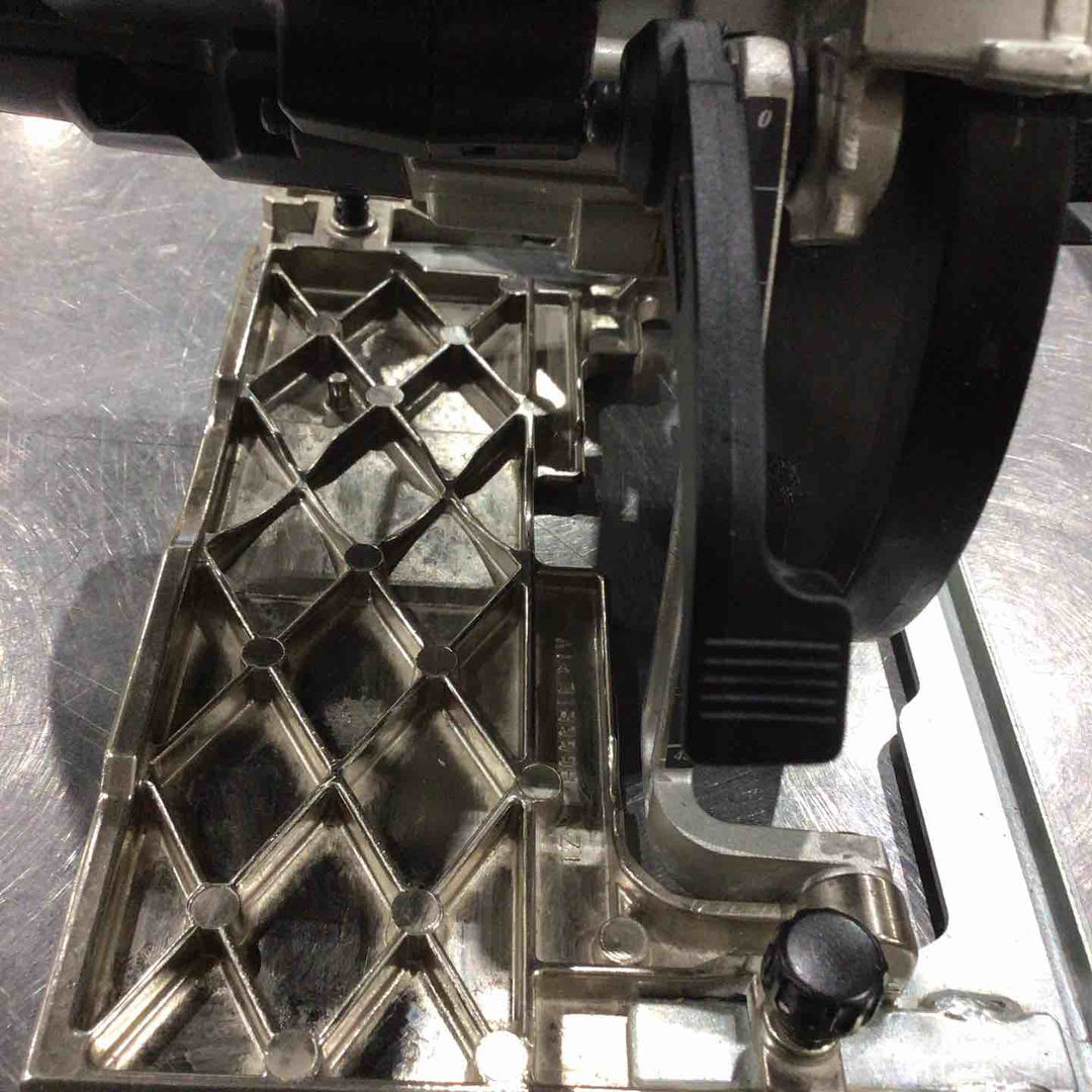 ★マキタ(makita) コードレス丸のこ HS470DZB【川口店】
