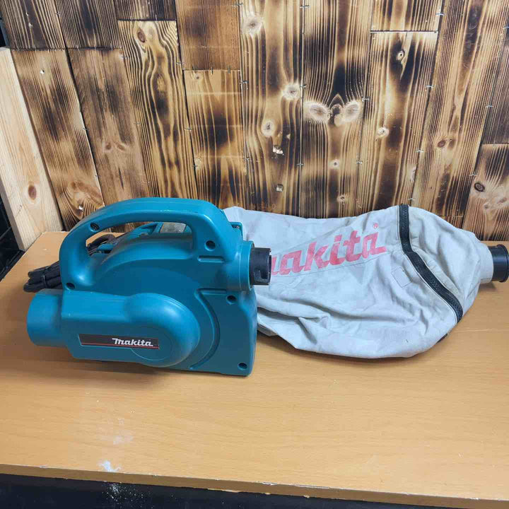 ★マキタ(makita) 小型集じん機 乾式 450(P) 集じん袋付き 動作確認済み【越谷店】