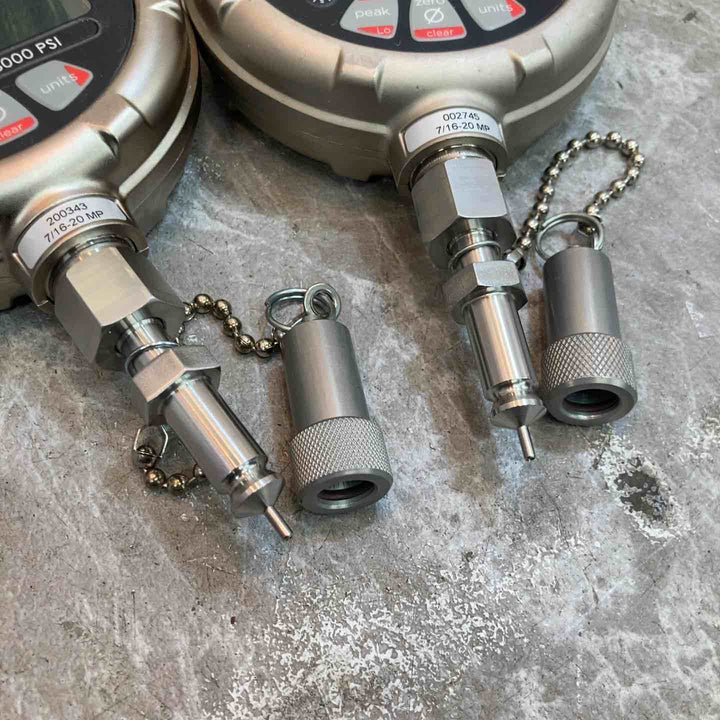 【現状品】アメテック(AMETEK) Crystal デジタル圧力テストゲージ 6000PSI XP2i 圧力キャリブレータ 2個セット 保証なし【八潮店】