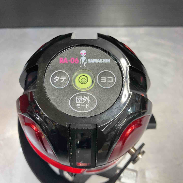 【中古品】 山真製鋸(YAMASHIN) レーザー墨出し機 RA-06 レッドエイリアン レベル 水平器 【東大和店】