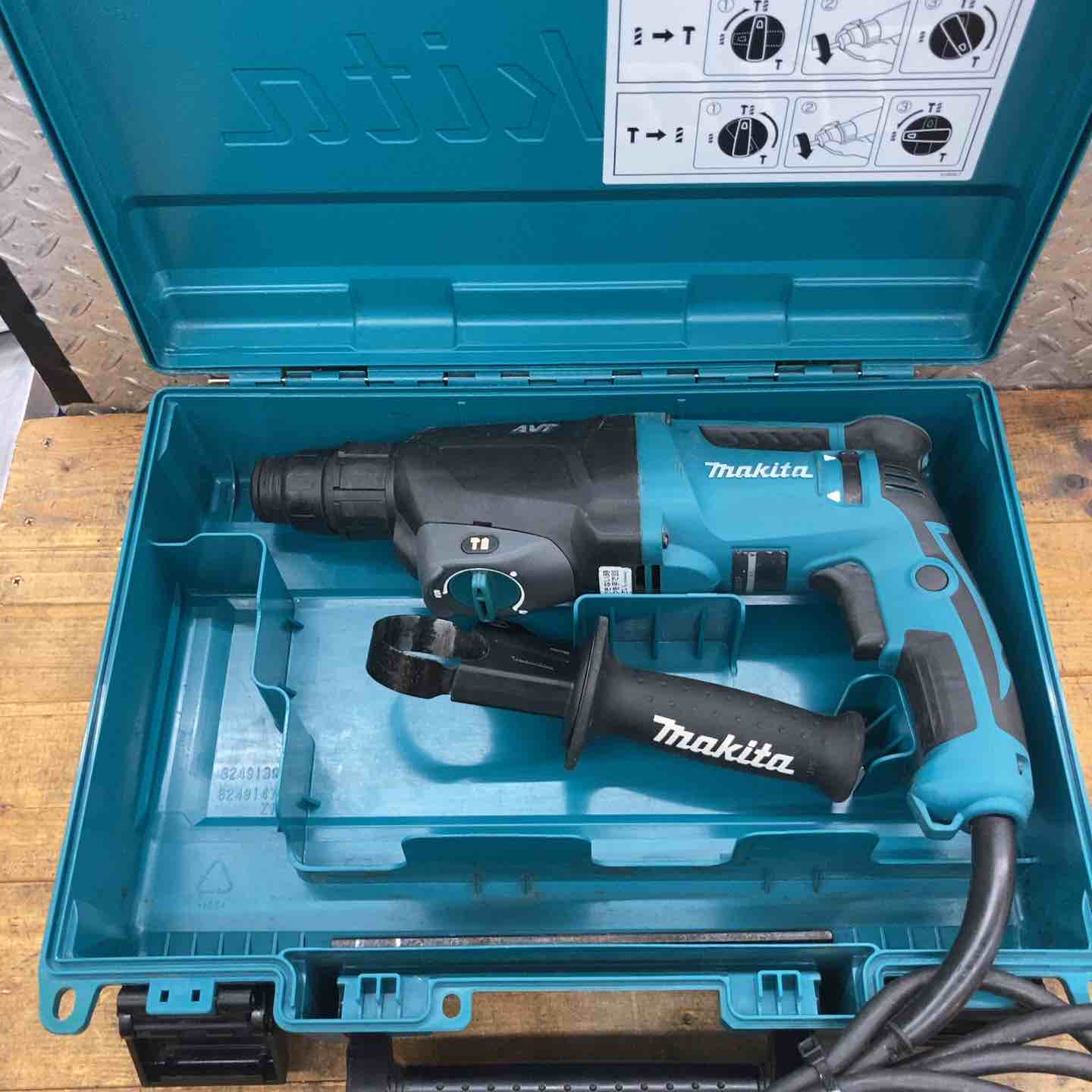 makita　マキタ　ハンマードリル　フルセット限定1 マキタ（makita） 10.8V 16mm 充電式ハンマドリル HR166DSMX セット