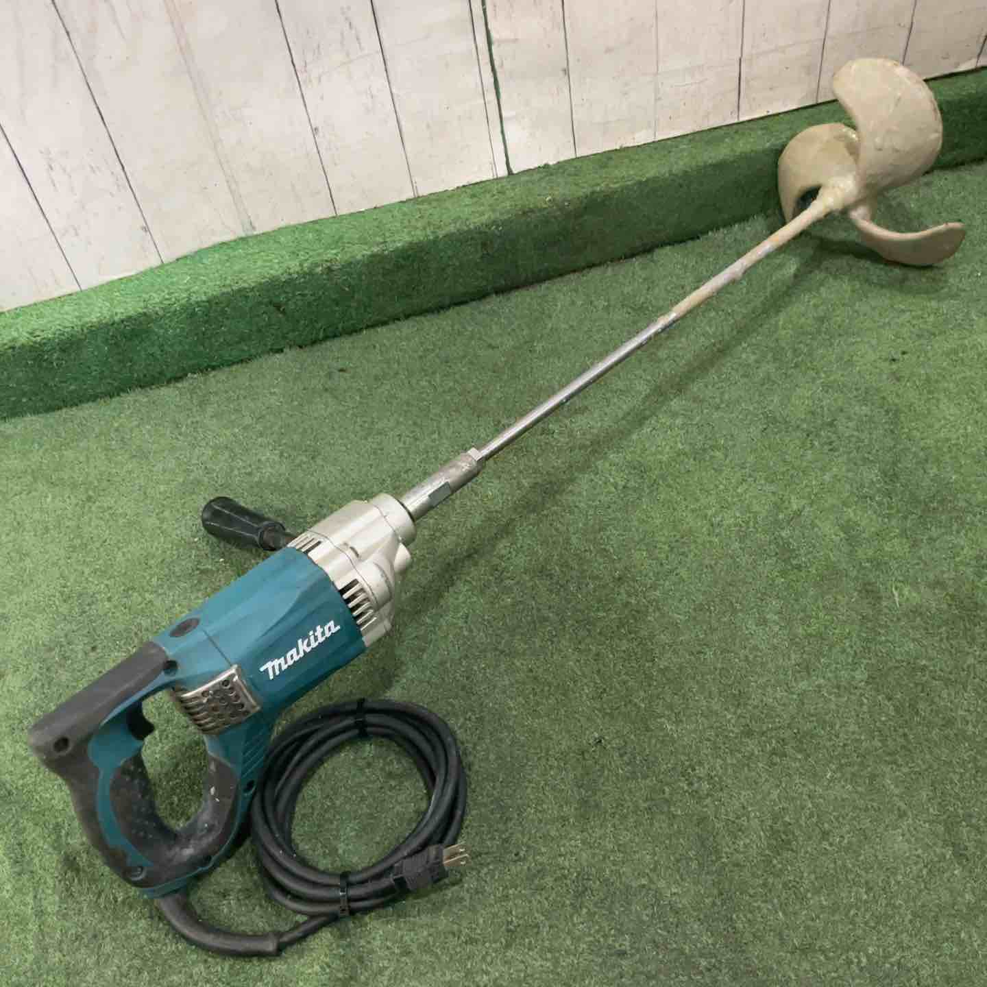 ☆マキタ(makita) かくはん機 UT2204 動作確認済【川口店】 ☆マキタ(makita) かくはん機 UT2204 動作確認済【川口店】 – アクト