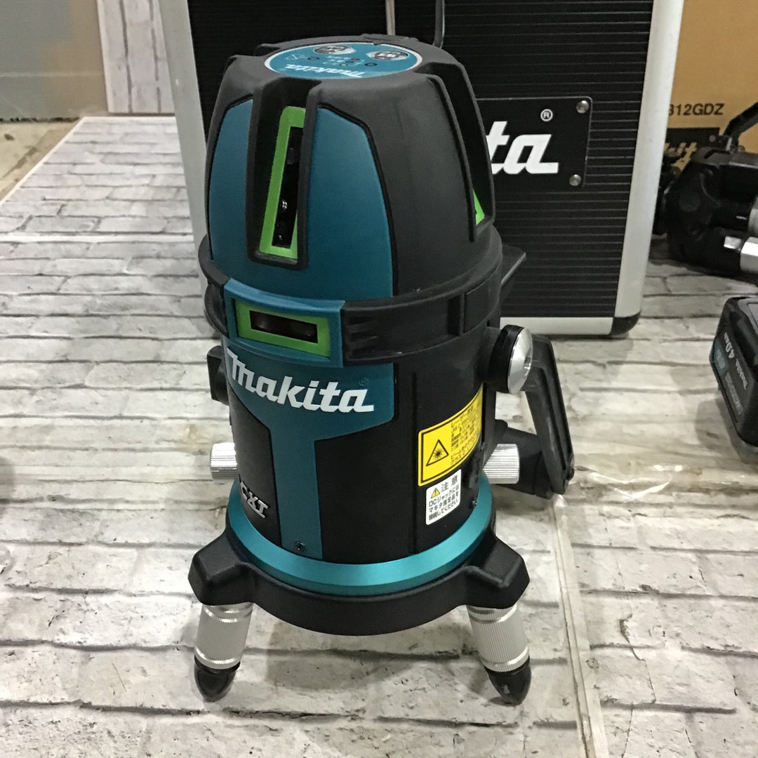 〇makita/マキタ SK312GDZ 高輝度グリーンレーザー充電式 屋内・屋外用 おおがね・通り芯・ろく【川口店】