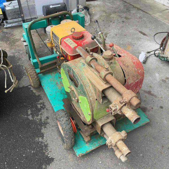 【中古品・店頭受取り限定】 ヤンマー/YANMAR ディーゼルエンジン式モルタルポンプセット・型式不明 【桶川店】