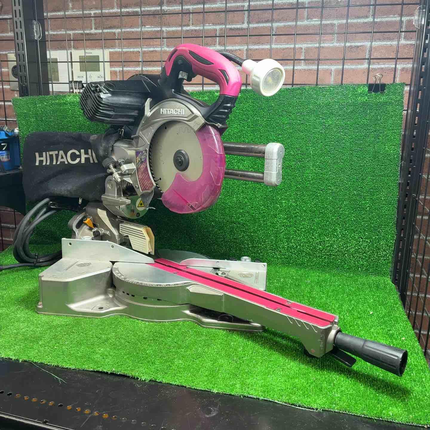 【中古】ハイコーキ HiKOKI C6RSHC スライドマルノコ 本体のみ 中古品】 ハイコーキ(HIKOKI ※旧:日立工機) 卓上スライド丸のこ C6RSHC