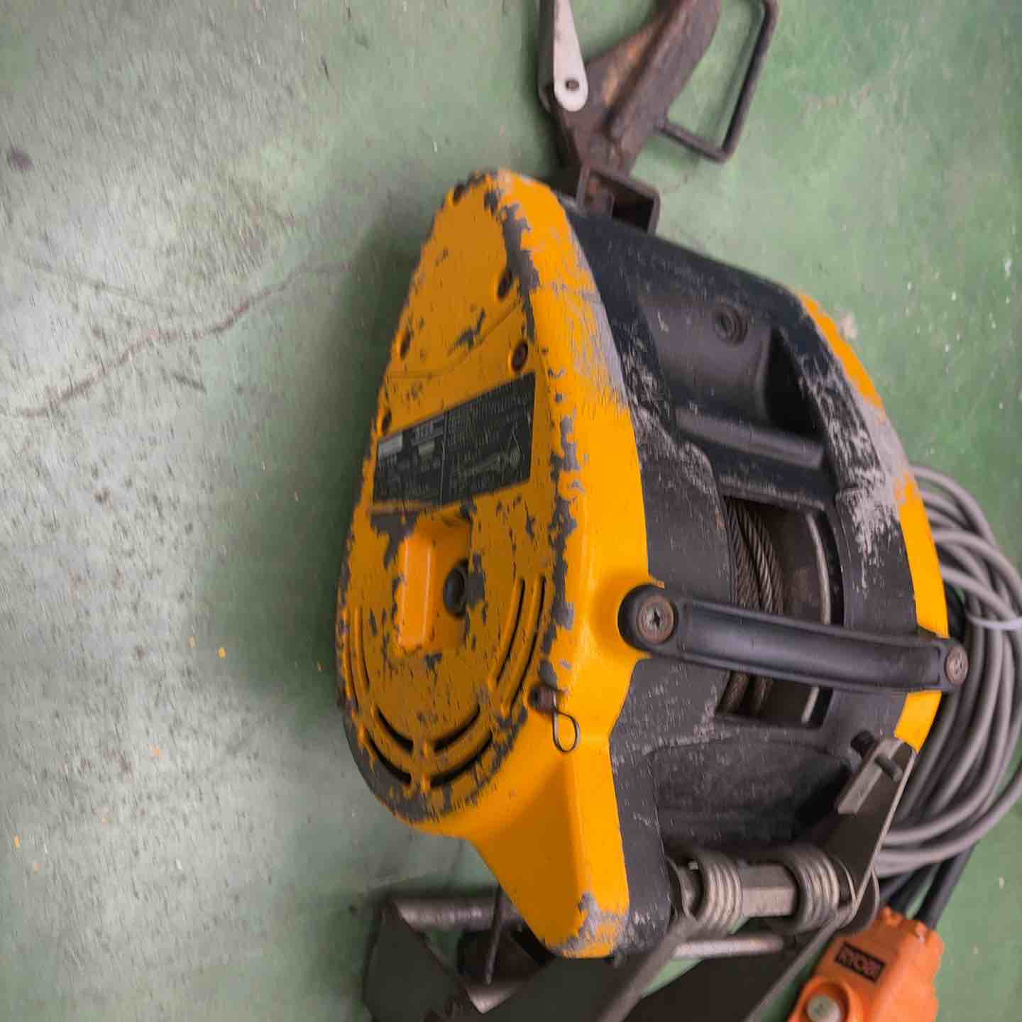 RYOBI リョービ 電動ウィンチ WI-195 最大吊揚荷重 200kg【桶川店