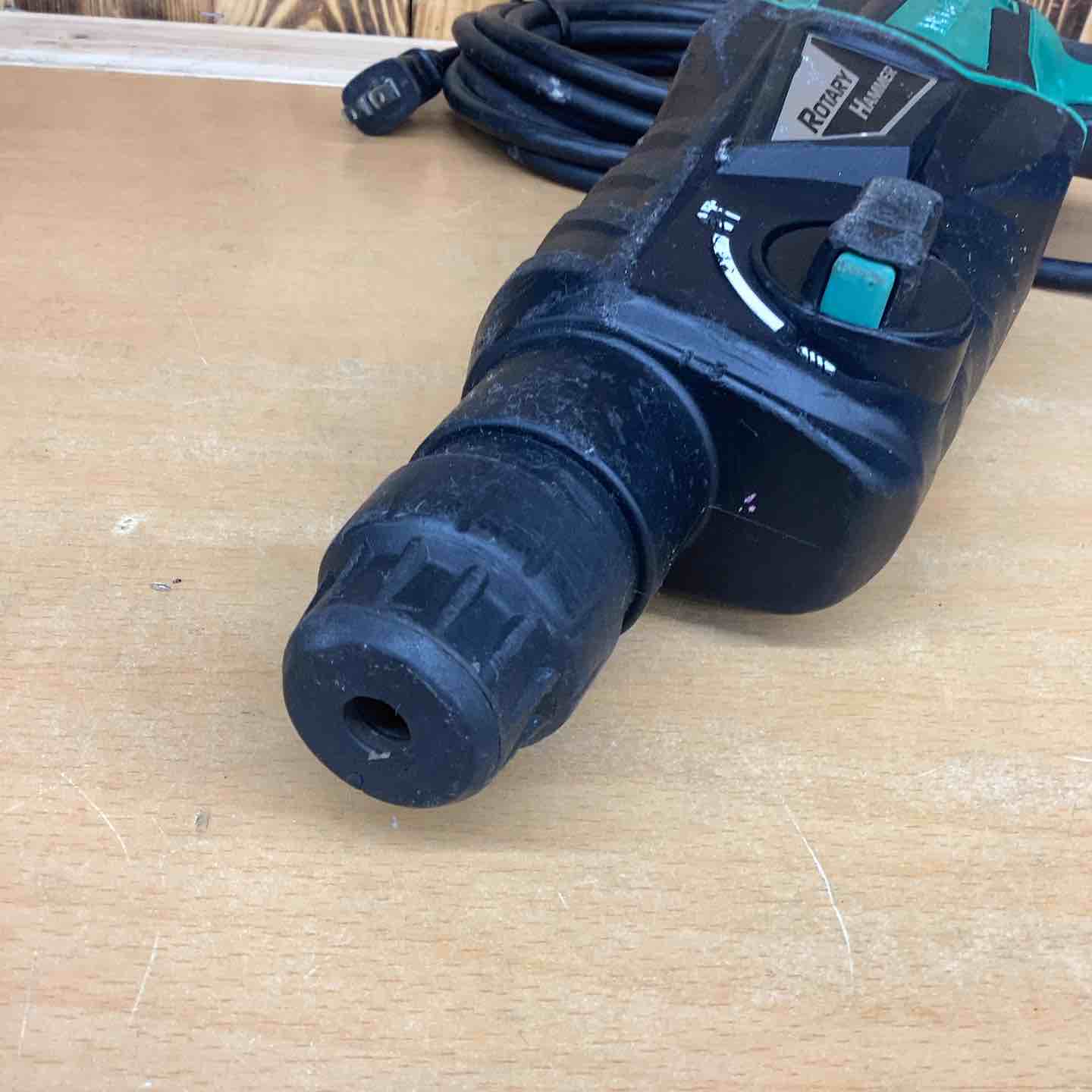★ハイコーキ(HIKOKI ※旧:日立工機) ハンマドリル DH28PB【越谷店】 ☆ハイコーキ(HIKOKI ※旧:日立工機) ハンマドリル DH28PB【越谷店