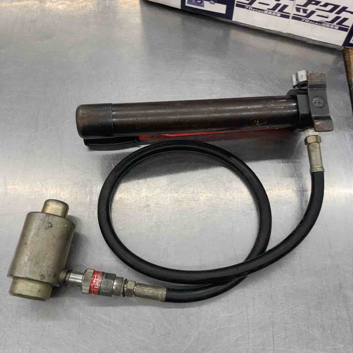 ◇泉精器(IZUMI) 分離型油圧式パンチャ SH-10-1(ポンプHP-180N付)【所沢店】