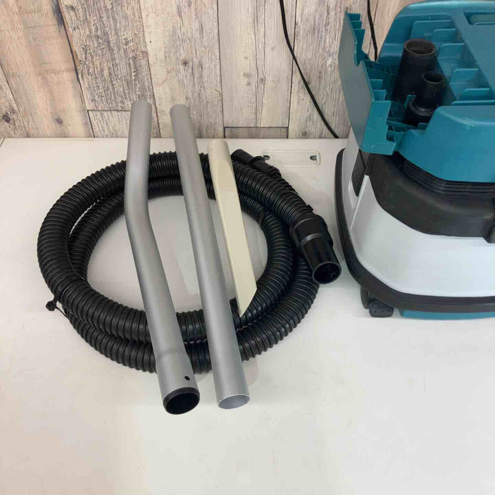 ★マキタ(makita) 集じん機 乾式 484(P)　ホース付属【戸田店】