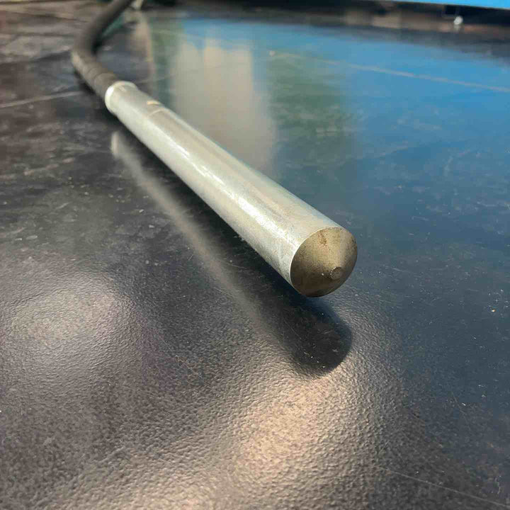 【中古品】 マキタ (Makita) 充電式コンクリートバイブレータ 40Vmax VR001GZAM 【藤沢店】