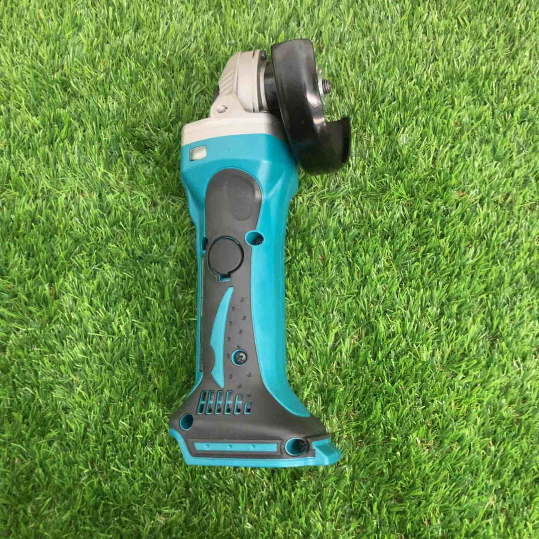 ☆マキタ(makita)14.4V3.0Ah 100mmコードレスディスクグラインダー GA400DZ 本体のみ【戸田店】