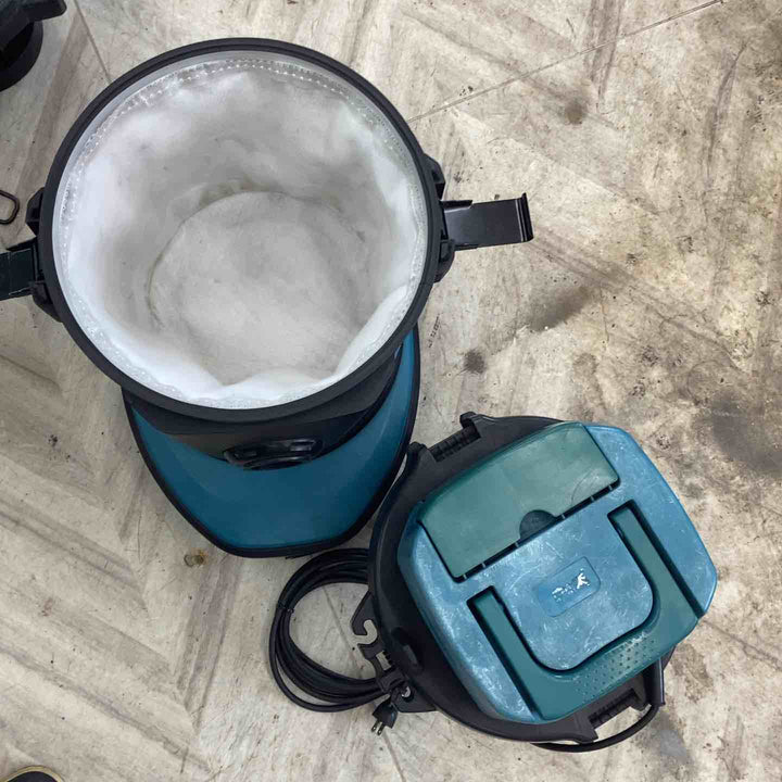 ☆マキタ(makita) 集じん機 490【越谷店】