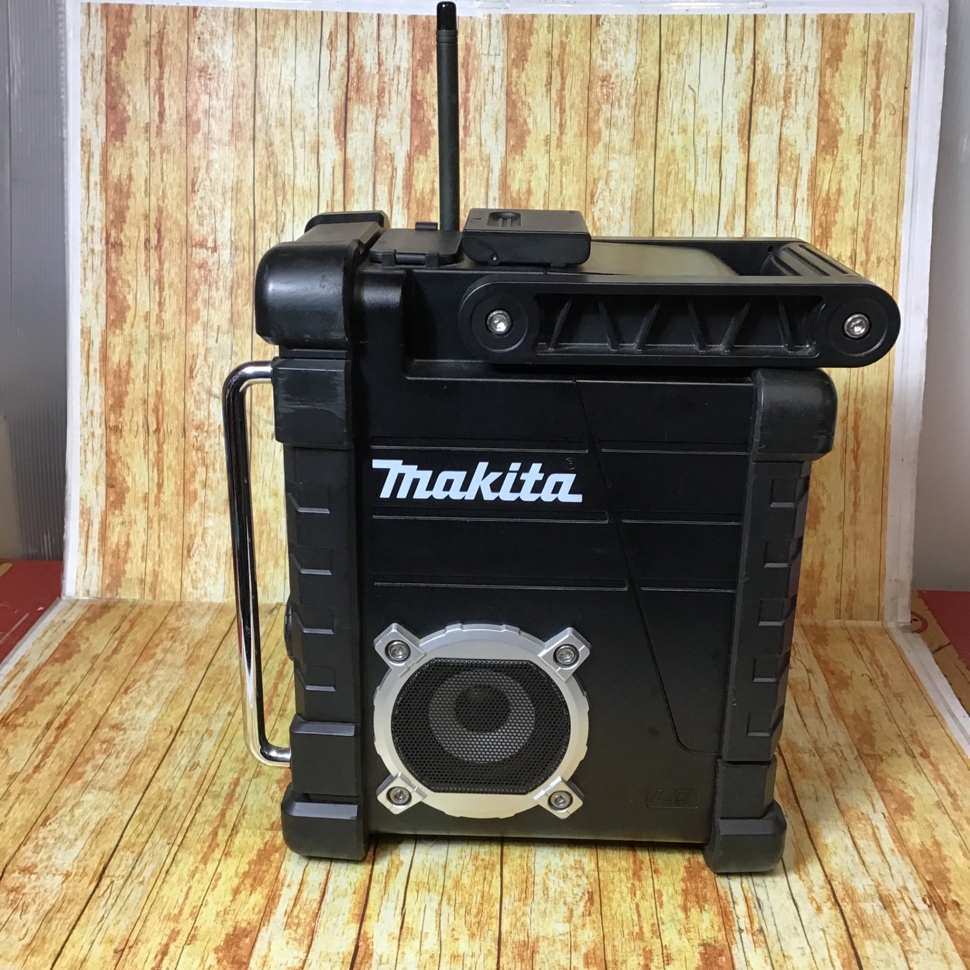 マキタ(makita) コードレスラジオ MR103B【川崎店】 – アクトツール