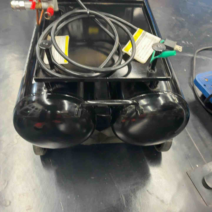 【店頭受取り限定】アストロプロダクツ　エアコンプレッサー　AP040991【藤沢店】