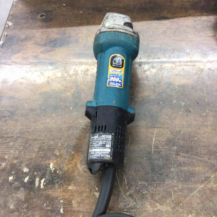 ☆マキタ(makita) 125mm ディスクグラインダ 9535B【戸田店】