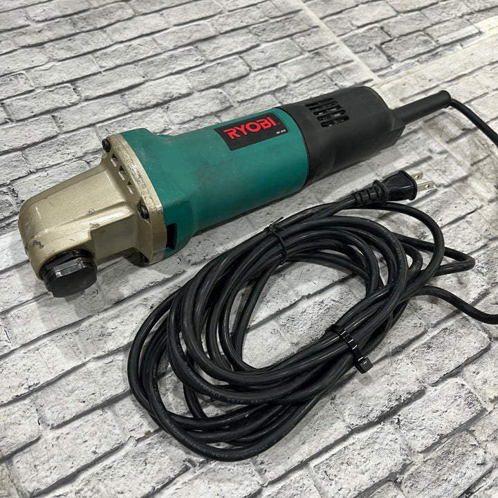 〇リョービ(RYOBI) コーキングカッター CC-3500【川口店】