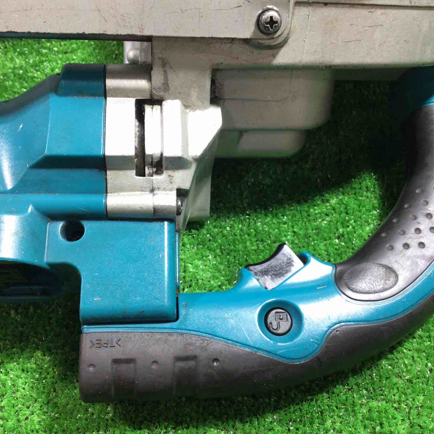 ☆マキタ(makita) コードレスバンドソー PB180DZ【川口店】 – アクト