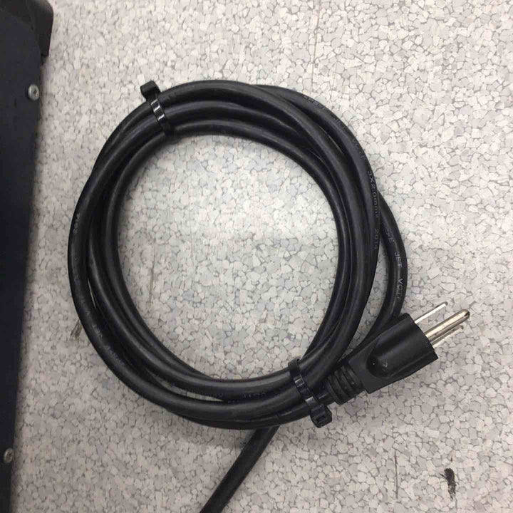 ◇アストロプロダクツ 半自動溶接機 MIG-130-A AP050261【八潮店】