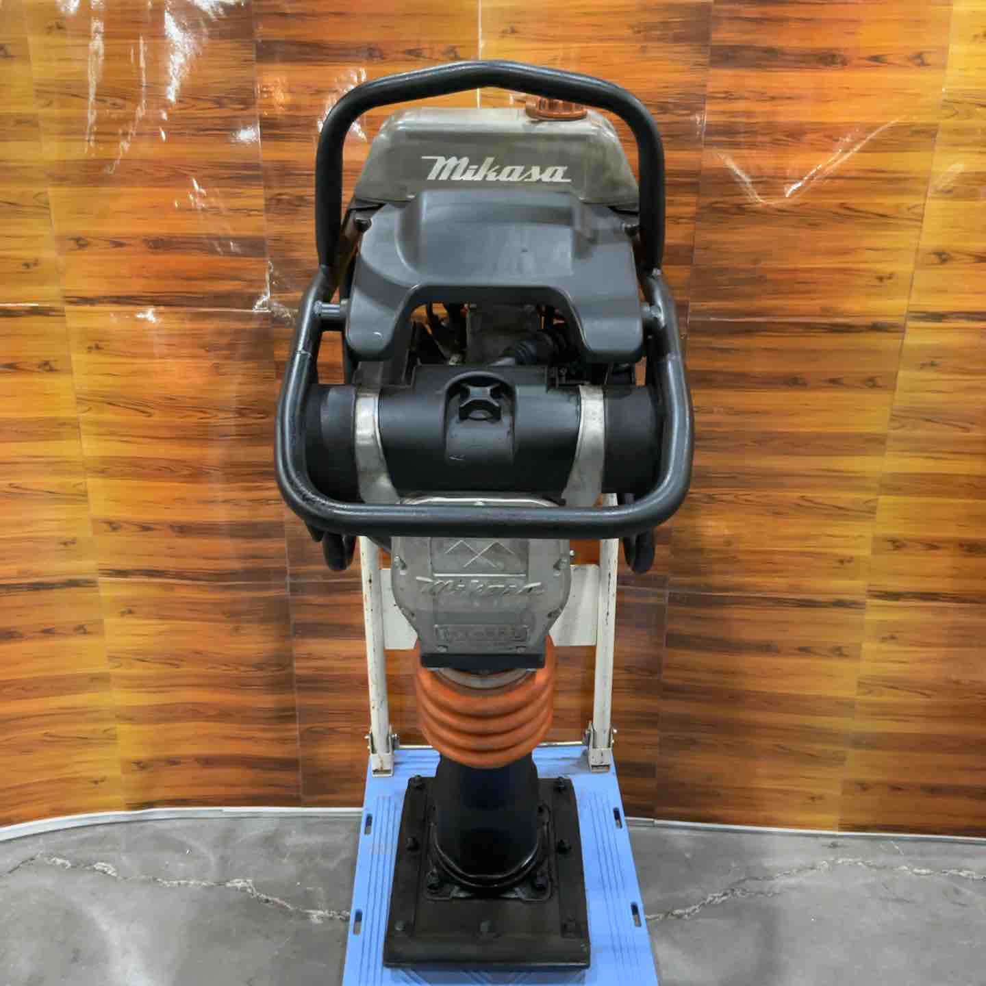 店頭受取り限定】◇三笠(ミカサ/mikasa) エンジンランマー MT-55L