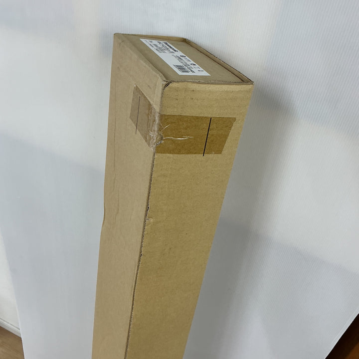 【未使用品】パナソニック(Panasonic) 一体型LED階段灯 NNCF42135LE9 電池内蔵 常時・非常用兼用 ミドルタイプ 幅1420mm×高160mm②【電材館越谷店】