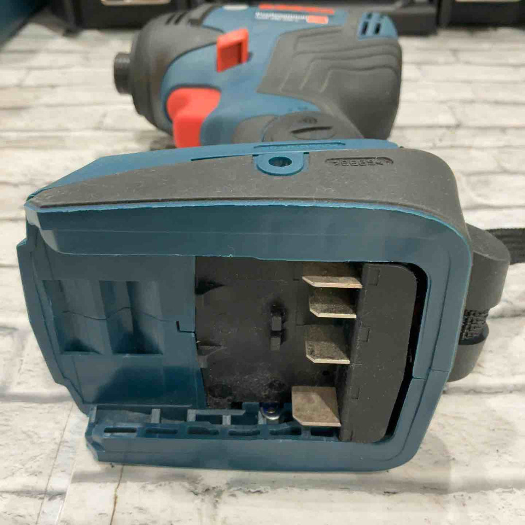 ◇ボッシュ(BOSCH) コードレスインパクトドライバー (6.0Ahバッテリー2個・充電器・キャリングケース付) GDR18V-200C6【川口店】