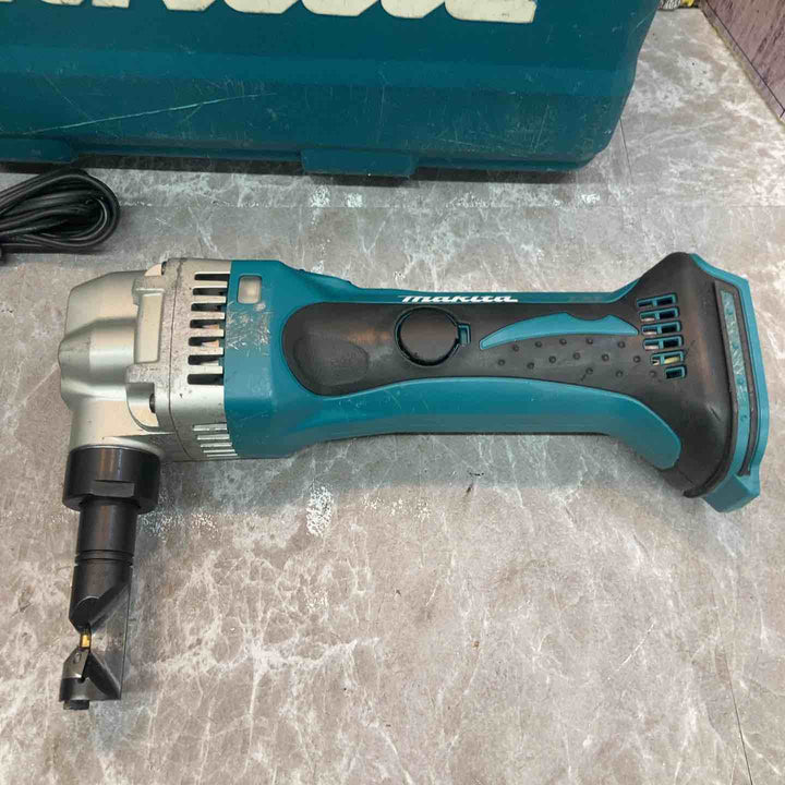 ◇マキタ(makita) コードレスニブラ JN161DRG【八潮店】