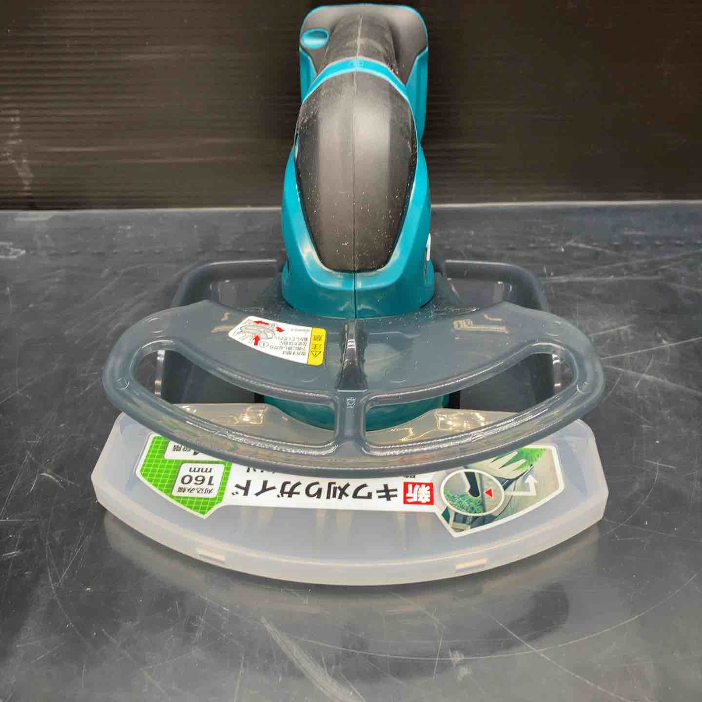 未使用品】マキタ(makita) 18V コードレス芝生バリカン MUM606DB 充電