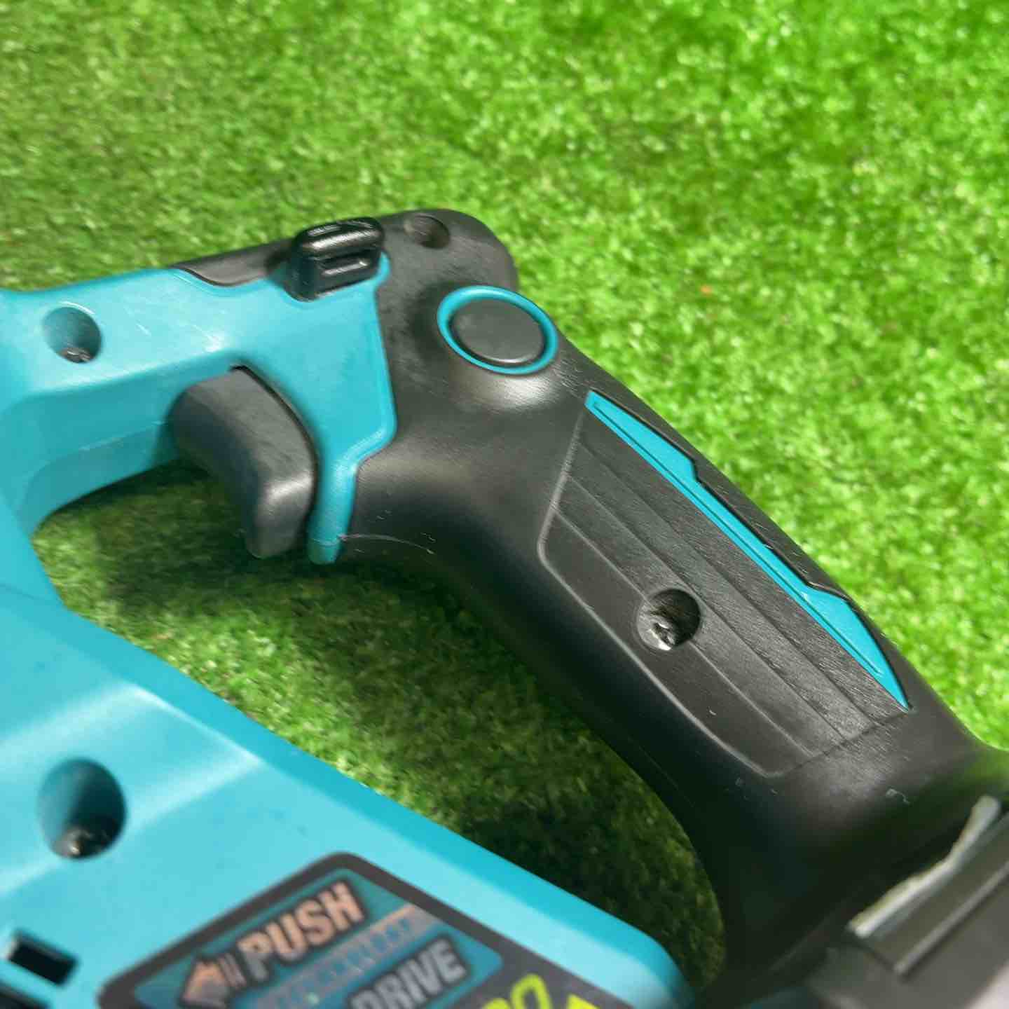 中古品】 マキタ(makita) コードレスオートパックスクリュードライバー