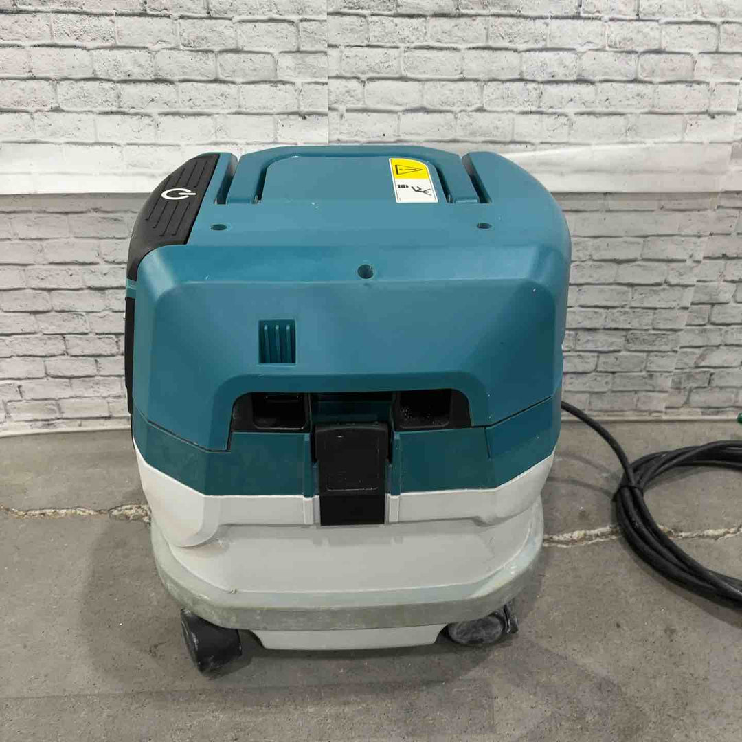★マキタ(makita) 集じん機 乾式 VC0830 連動機能【川口店】
