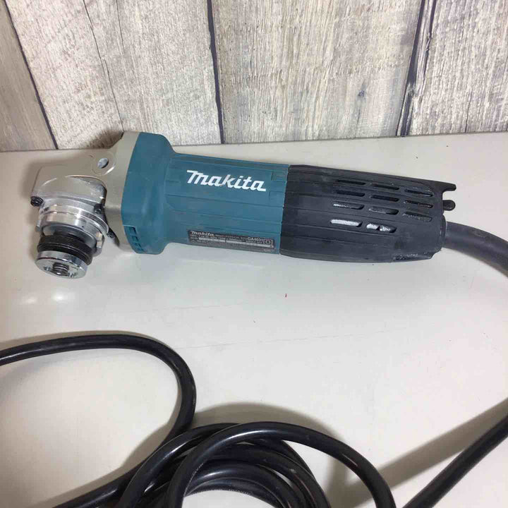 ☆マキタ(makita) 100mmディスクグラインダー GA4031【戸田店】