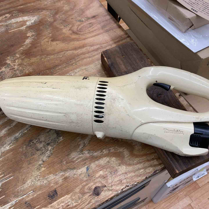 【中古品】◇マキタ(makita) コードレスクリーナー CL100DZ 10.8V バッテリー付き！【柏店】