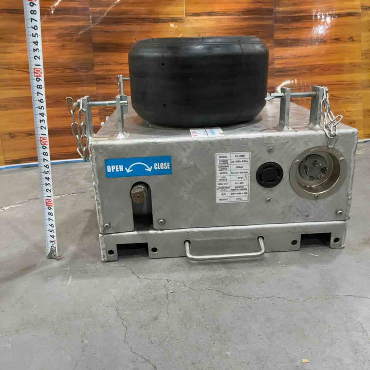 【店頭受取り限定】メーカー 型式不明 ケーブル送り機【川口店】