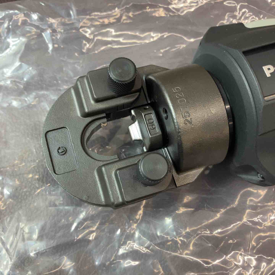 【未使用(店頭展示品)】★パナソニック(Panasonic) コードレス圧着器 EZ1W31X-B【東大和店】