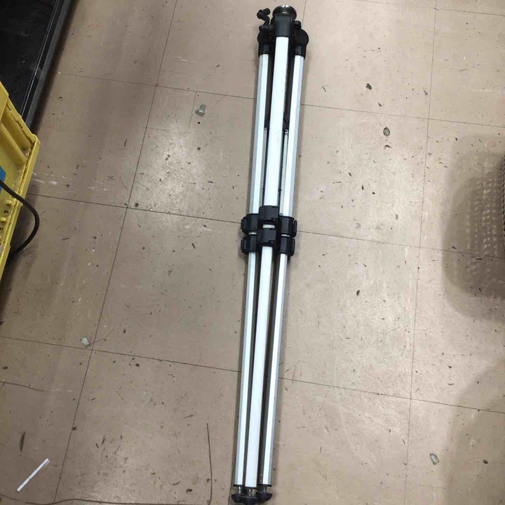 【中古】タジマ(Tajima) レーザー墨出し器 GT5Zi 受光器・三脚セット 矩十字・横 GT5Z-ISET【草加店】