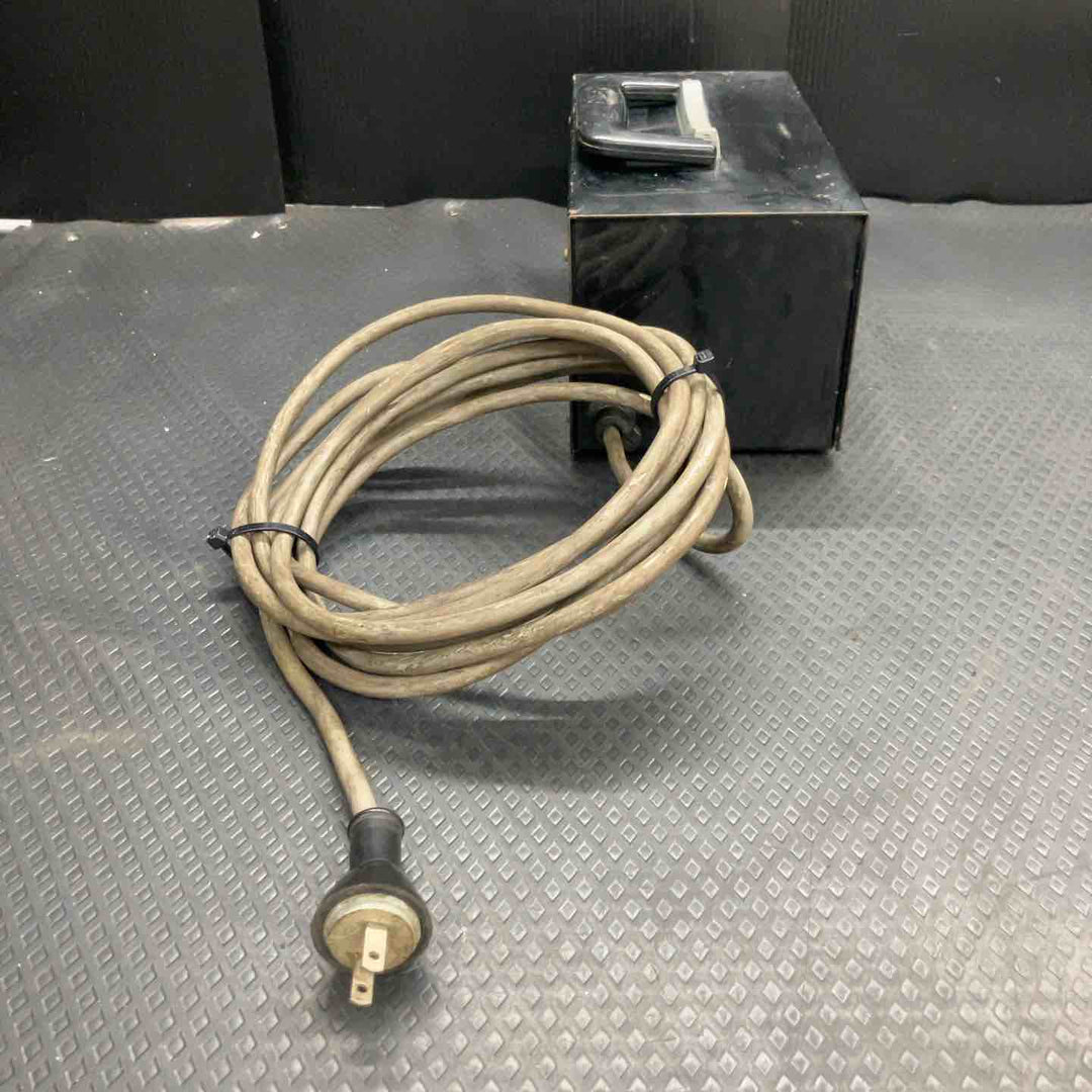 【現状品】◇トモサダ(友定) パーフェクトトランス T-1 昇圧器 2kVA 100V 昇圧確認済み。【鴻巣店】