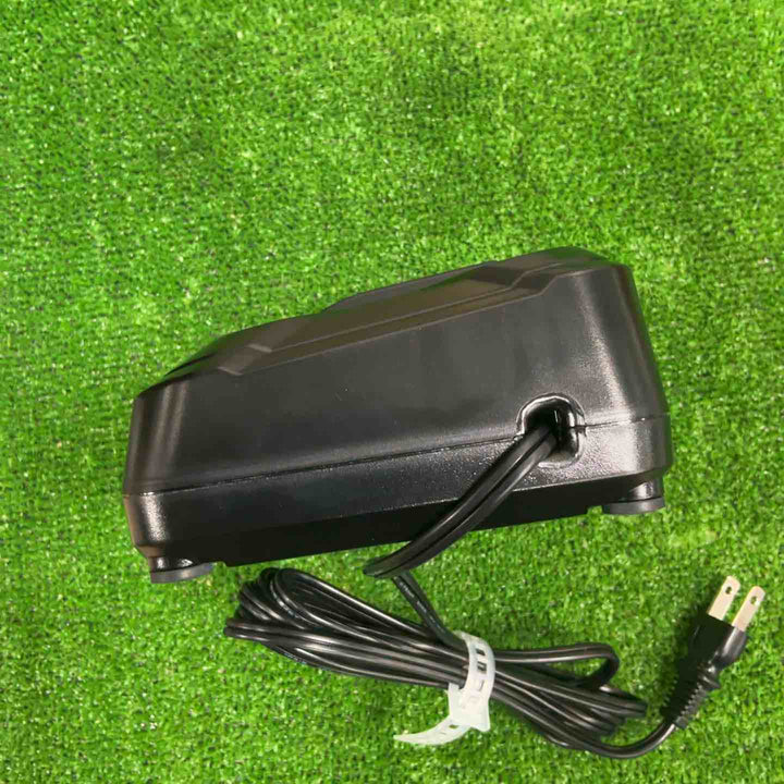 ◇マキタ(makita) スライド10.8V用急速充電器 DC10SA【草加店】