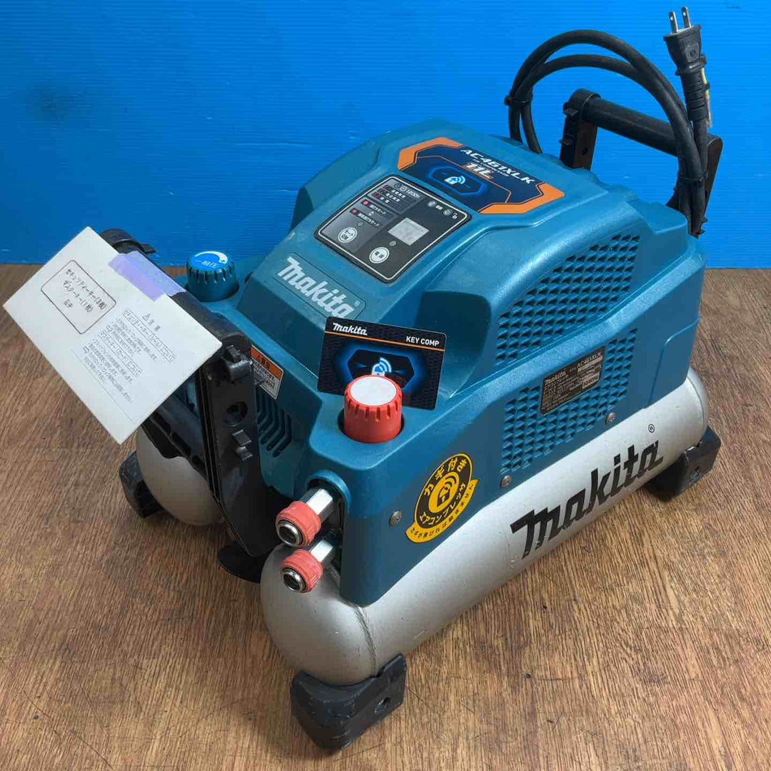★マキタ(makita) エアコンプレッサー AC461XLK マスターキー・セキュリティーキー1枚付【岩槻店】